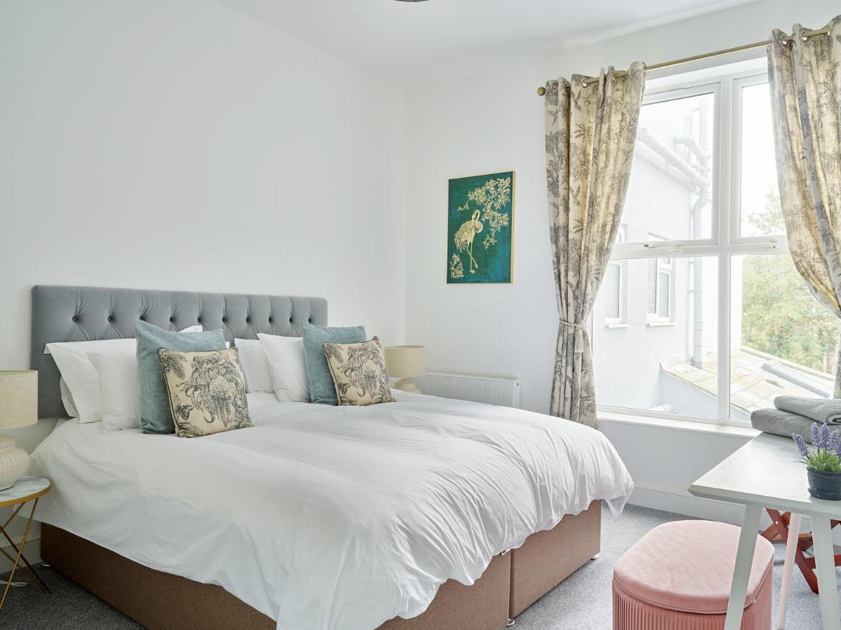 Curb Properties - Super 2 Bed Apartment 5 Min From Town Centre Cheltenham Exterior foto